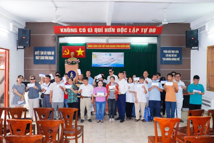PECC2 THĂM HỎI, ĐỘNG VIÊN VÀ TRAO QUÀ CHO HỘI NGƯỜI MÙ VÀ BỆNH VIỆN UNG BƯỚU TP.HCM CƠ SỞ II